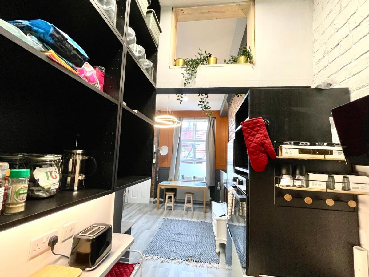 Adeamstays Provides Beautiful Centrally Located 1 And 2 Bed Apartments On Liverpools Boulevard Exterior photo
